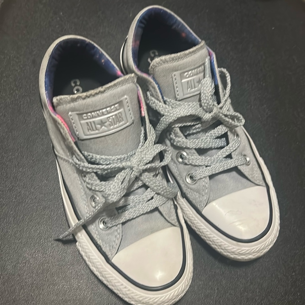 Gray Low Top Converse Sneaker